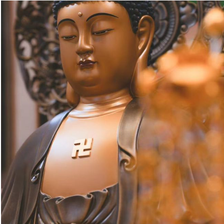 Real Tibetan Ancient One Eye Swastika Dzi Bead Pendant Amulet Himalaya Pure Gzi Genuine Old Antique Agate Talisman