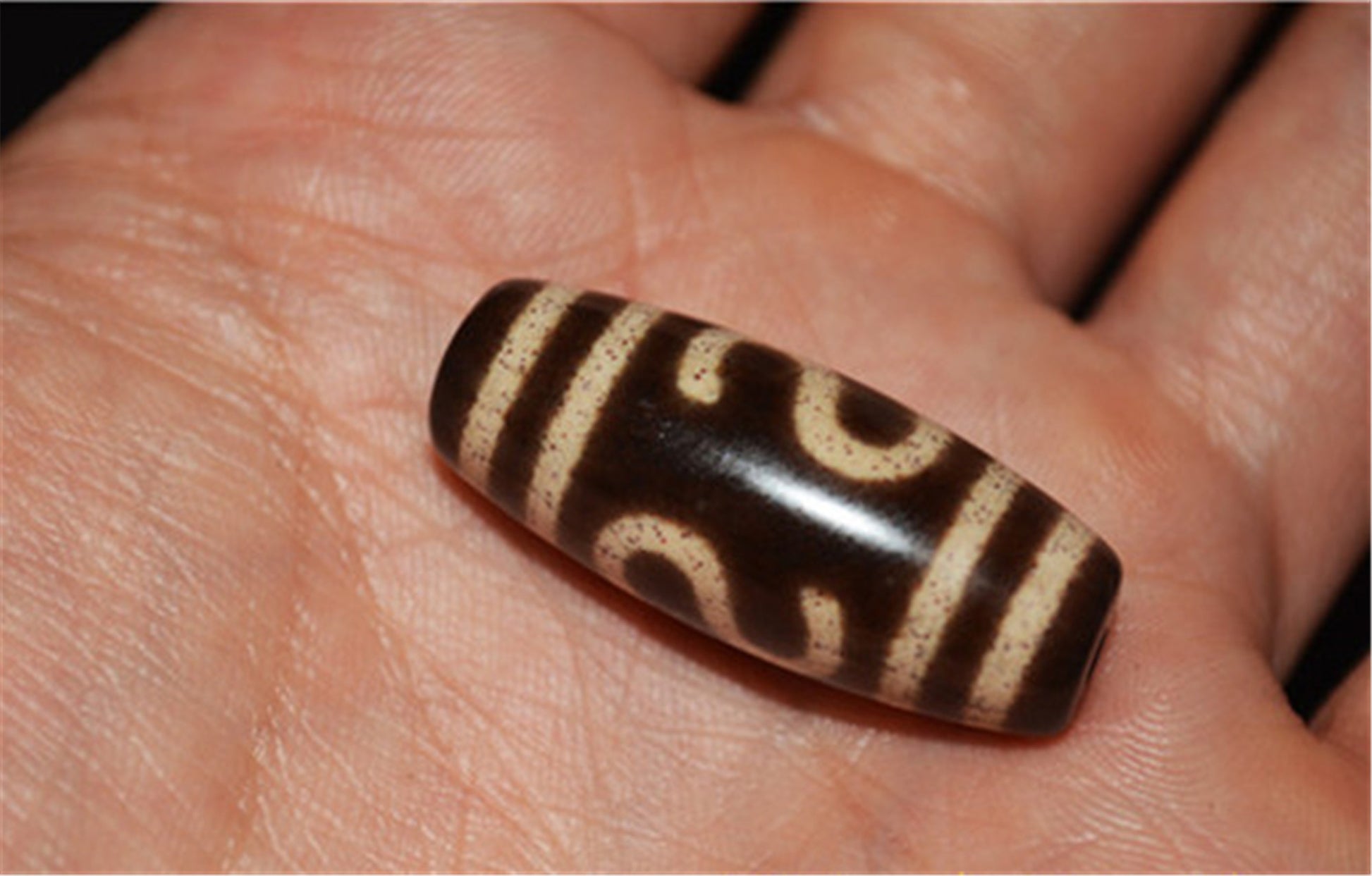 Genuine Himalaya Ancient Cinnabar Special Wealth Fortune Dzi Bead Amulet Tibetan Old Antique Real Agate Nepal Bloodspots Pure  Gzi Pendant Talisman Bracelet (1)