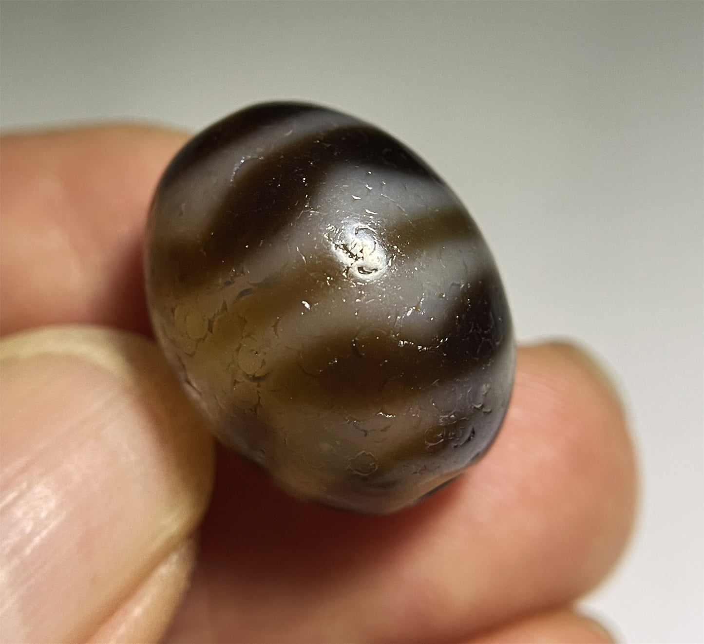 Genuine Tibet Old Ancient Water Wave Dzi Bead Amulet Himalaya Bracelet Pure Tiger Tooth Gzi Old Antique Real Agate ZigZag Talisman