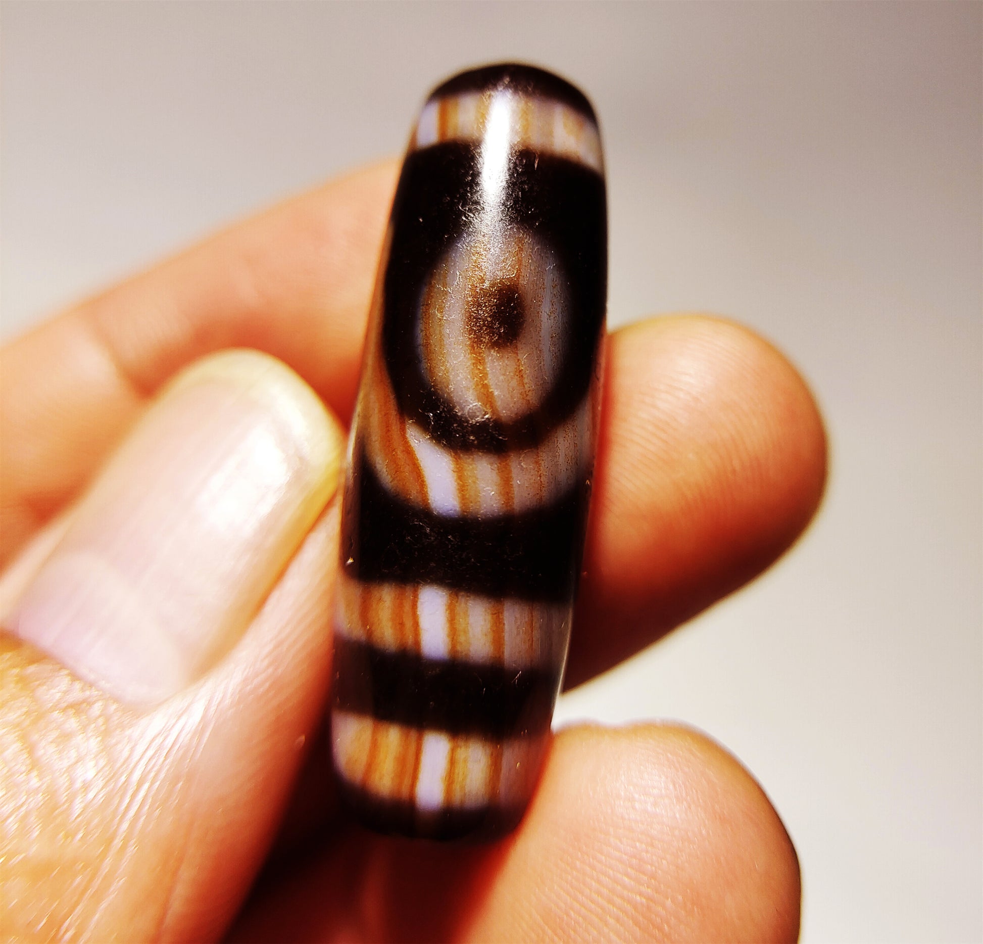Genuine Himalaya Ancient Cinnabar Two Eyes Dzi Bead Amulet Tibetan Old Antique Real Agate Nepal Bloodspots 2 Eyed Pure Gzi Pendant Talisman Bracelet