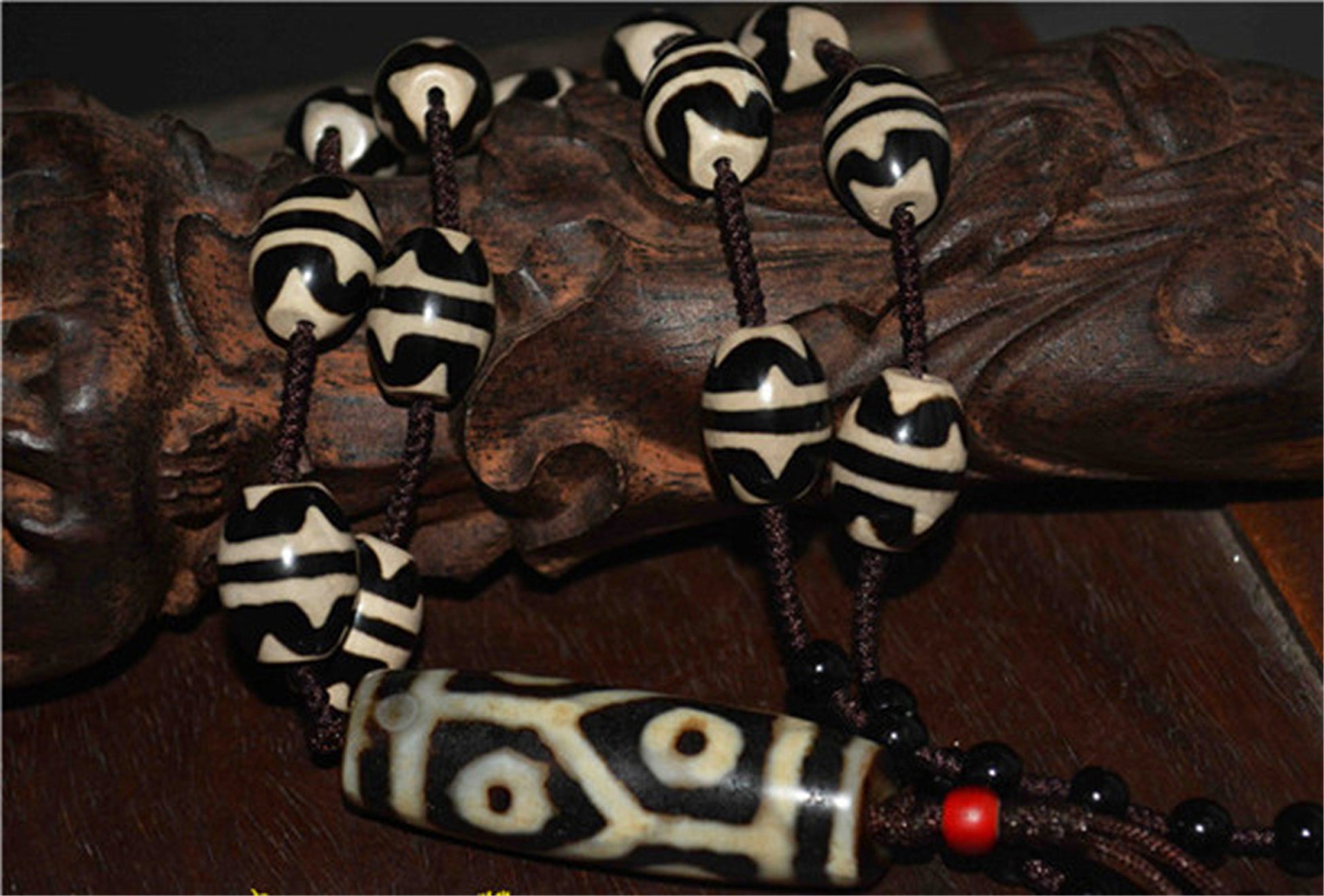 Tibetan Ancient Tiger Tooth Six Eyes Dzi Bead Pendant Amulet Himalaya Old Antique Real Agate Nepal 6 Eyed Pure Water Wave Gzi Talisman Bracelet