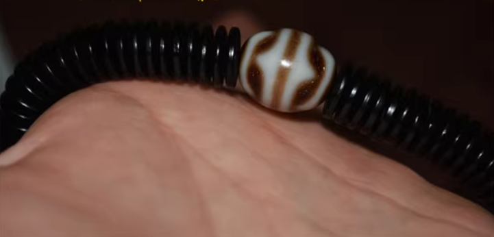 Genuine Tibetan Ancient Pure Tiger Tooth Dzi Bead Water Wave Amulet Himalayan Zigzag Old Antique Real Agate Nepal Gzi Talisman Bracelet