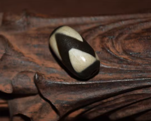 Genuine Tibetan Old Ancient Tiger Tooth Dzi Bead Amulet Himalayan Water Wave Pendant Agate Zigzag Antique Nepal Real Pure Gzi Talisman Bracelet