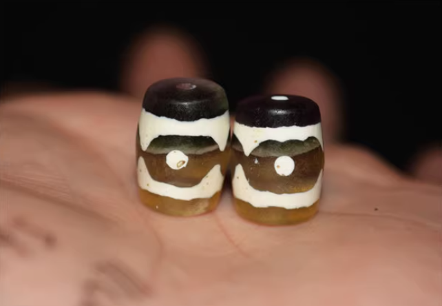 Himalayan Ancient Real Three Eyes Dzi Bead Amulet Tibetan 3 Eyed Pure Gzi Genuine Old Antique Agate Talisman Bracelet