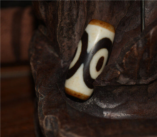 Real Ancient Tibetan Three Eyes Dzi Bead Amulet Himalayan Old Antique Genuine Agate Nepal 3 Eyed Pure Gzi Talisman Bracelet Pendant