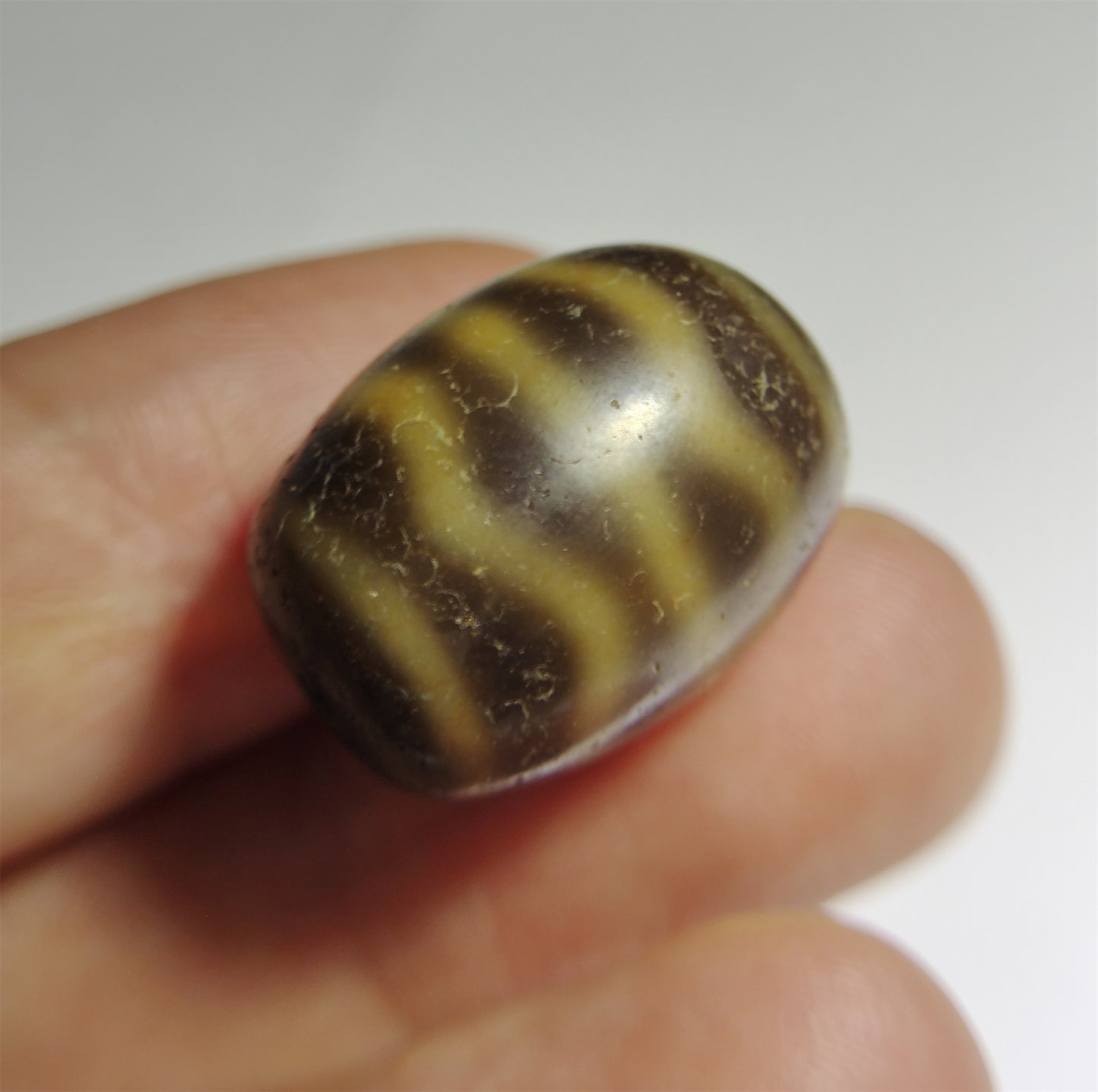Real Ancient Tibetan Tiger Tooth Dzi Bead Amulet Double Water Wave Himalayas Genuine Zigzag Agate Gzi Pendant Talisman