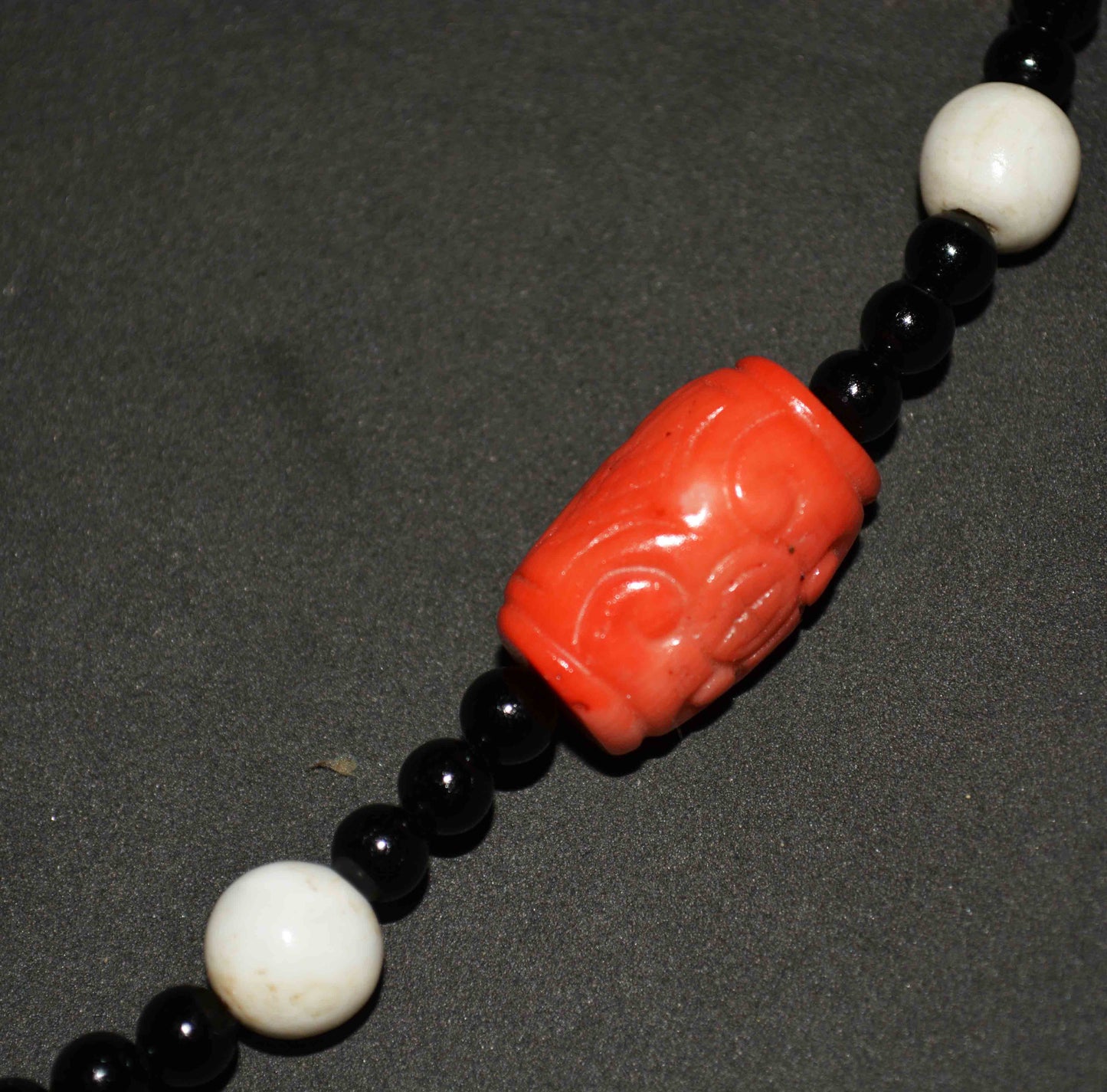 Real Ancient Tibetan Tiger Tooth Dzi Bead Amulet Necklace Red Coral Water Wave Himalaya Genuine Zigzag Gzi Pendant