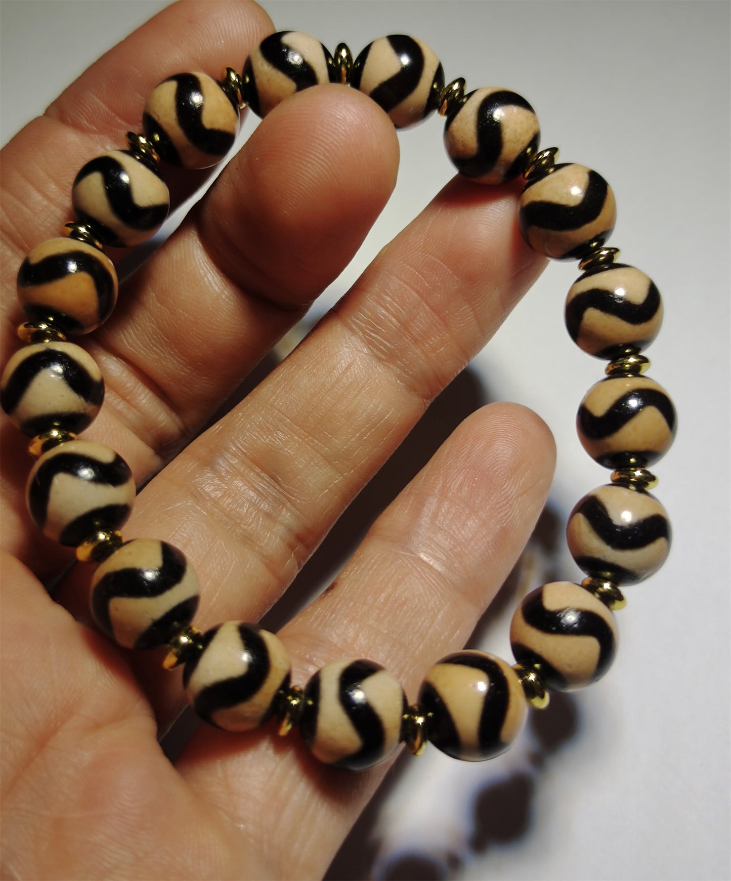 Real Ancient Tibetan Tiger Tooth Dzi Bead Bracelet Amulet Mala Agate Water Wave Himalayan Genuine Zigzag Gzi Pendant Talisman