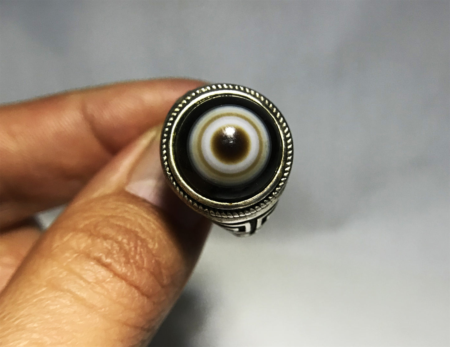 Real Antique One Eye Lukmik Eye Dzi Bead Ring Tibetan Old Medicine Agate Amulet Himalaya Genuine Banded Natural Luk Mik Gzi Prayer Talisman