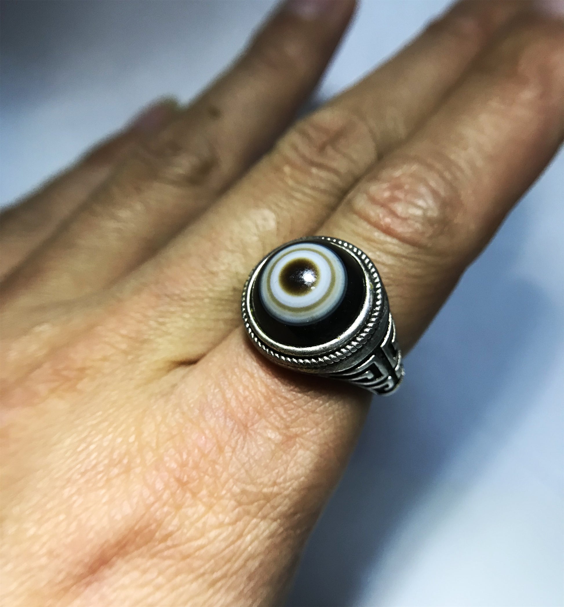 Real Antique One Eye Lukmik Eye Dzi Bead Ring Tibetan Old Medicine Agate Amulet Himalaya Genuine Banded Natural Luk Mik Gzi Prayer Talisman