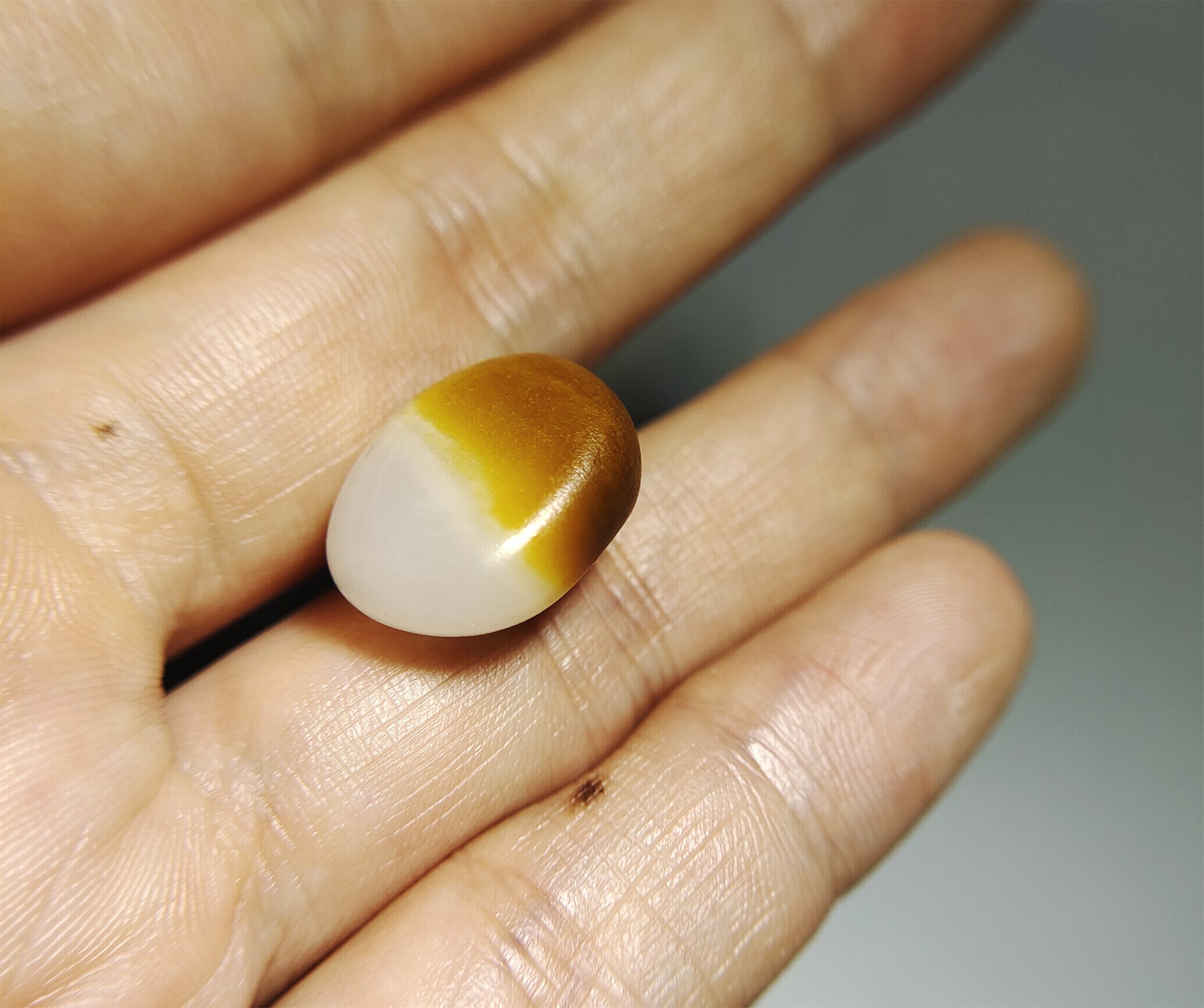 Real Chinese Old Antique White Hetian Jade Pendant Nephrite Hotan Beads Genuine Yellow River Pebble Mutton Fat  Authentic natural