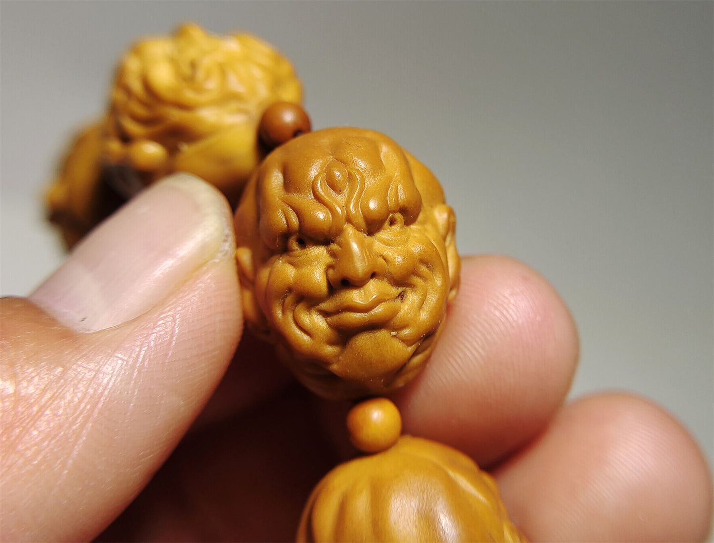 Real Chinese Walnut Carving Netsuke Bracelet Eighteen Arhats Lohan Devil Ghost Buddha Amulet Seeds Mala Prayer Beads Rosary Natural Chain Genuine Worry Talisman