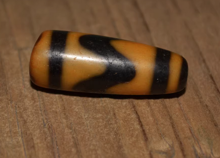 Real Himalayan Ancient Broken Tiger Tooth Dzi Bead Amulet Pendant Genuine Old Antique Real Agate Water Wave Pure Zigzag Gzi Talisman Bracelet