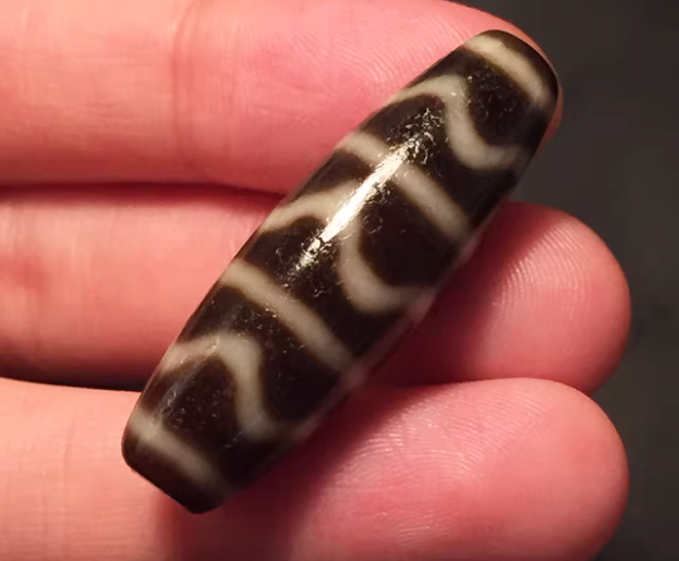 Real Himalayan Ancient Tiger Tooth Water Wave Dzi Bead Amulet Tibet Zigzag Pure Old Genuine Gzi Bracelet Pendant