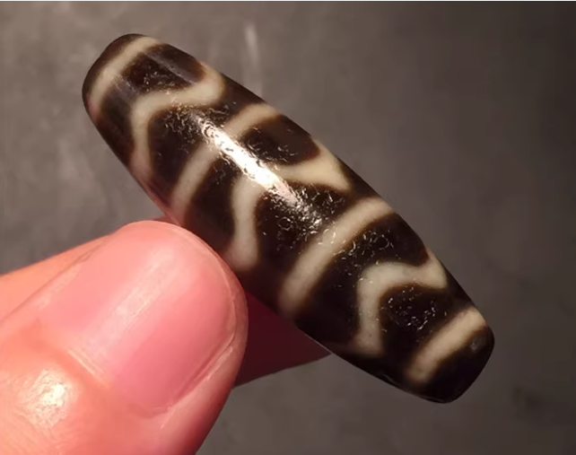 Real Himalayan Ancient Tiger Tooth Water Wave Dzi Bead Amulet Tibet Zigzag Pure Old Genuine Gzi Bracelet Pendant