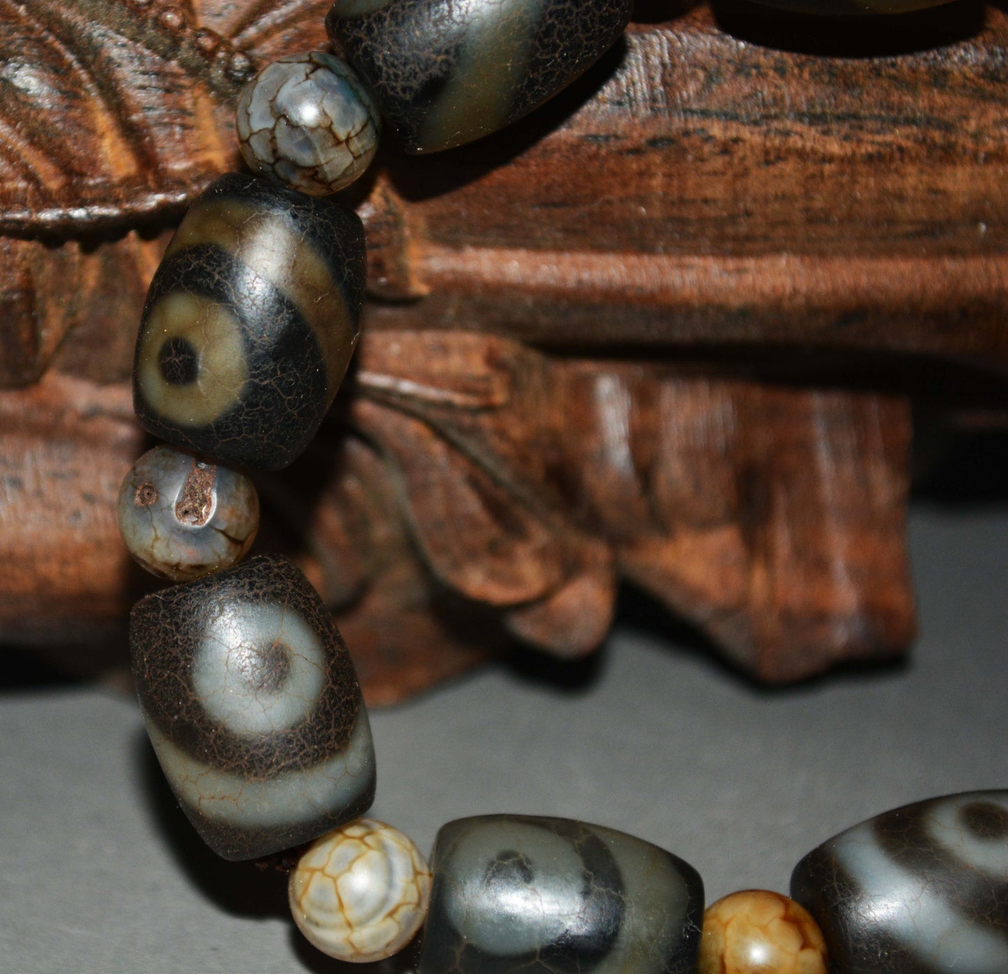 Real Himalayan Old Ancient Two Eyes Dzi Bead Bracelet Mala Amulet Tibet Agate Pure 2 Eyed Gzi Talisman