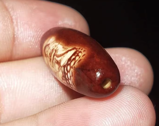 Real Tibet Ancient Buddha Kwan Yin Dzi Bead Pendant Amulet Himalaya Agate Guanyin Pure Gzi Old Antique Talisman