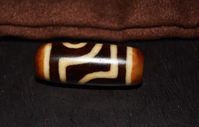 Real Tibetan Ancient Pure Two Eyes Dzi Bead Amulet Pendant Himalayan Old Antique Genuine Agate 2 Eyed Gzi Talisman Bracelet