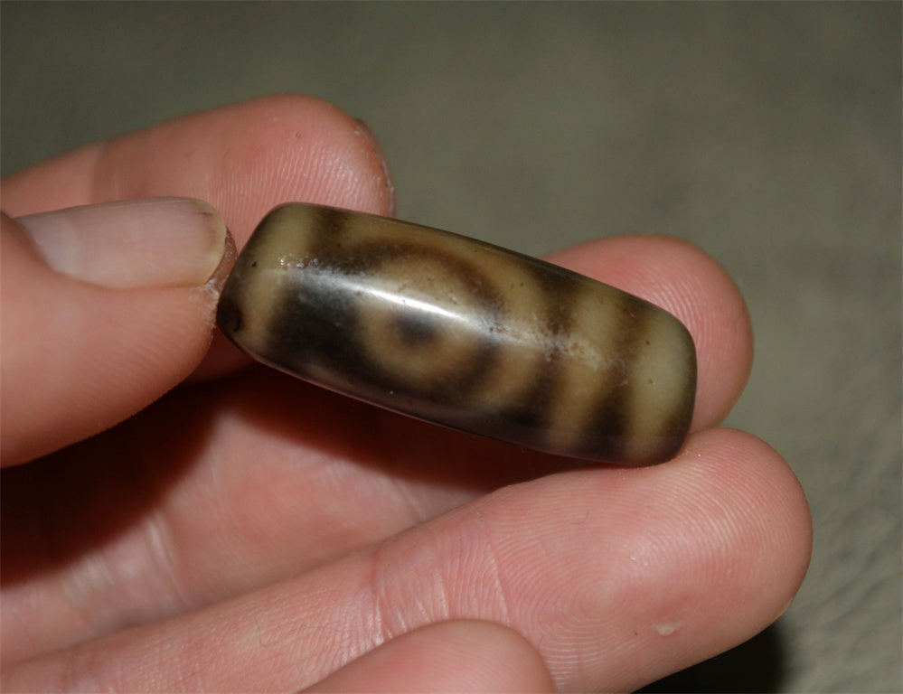 Real Tibetan Ancient Two Eyed Dzi Bead Amulet Pendant Genuine Old Antique Himalaya Agate Nepal 2 Eyes Pure Gzi Talisman Bracelet