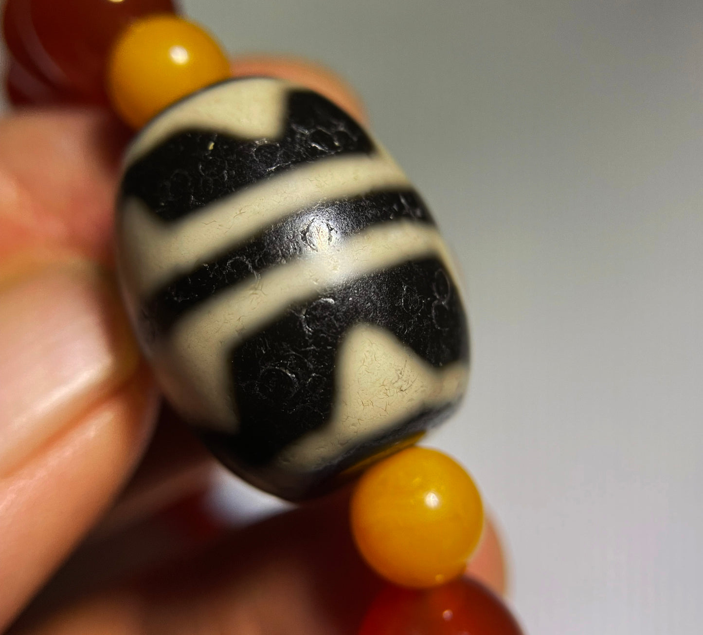 Real Tibetan Ancient Water Wave Dzi Bead Amulet Himalayan Bracelet Pure Tiger Tooth Gzi Old Antique Agate ZigZag Talisman