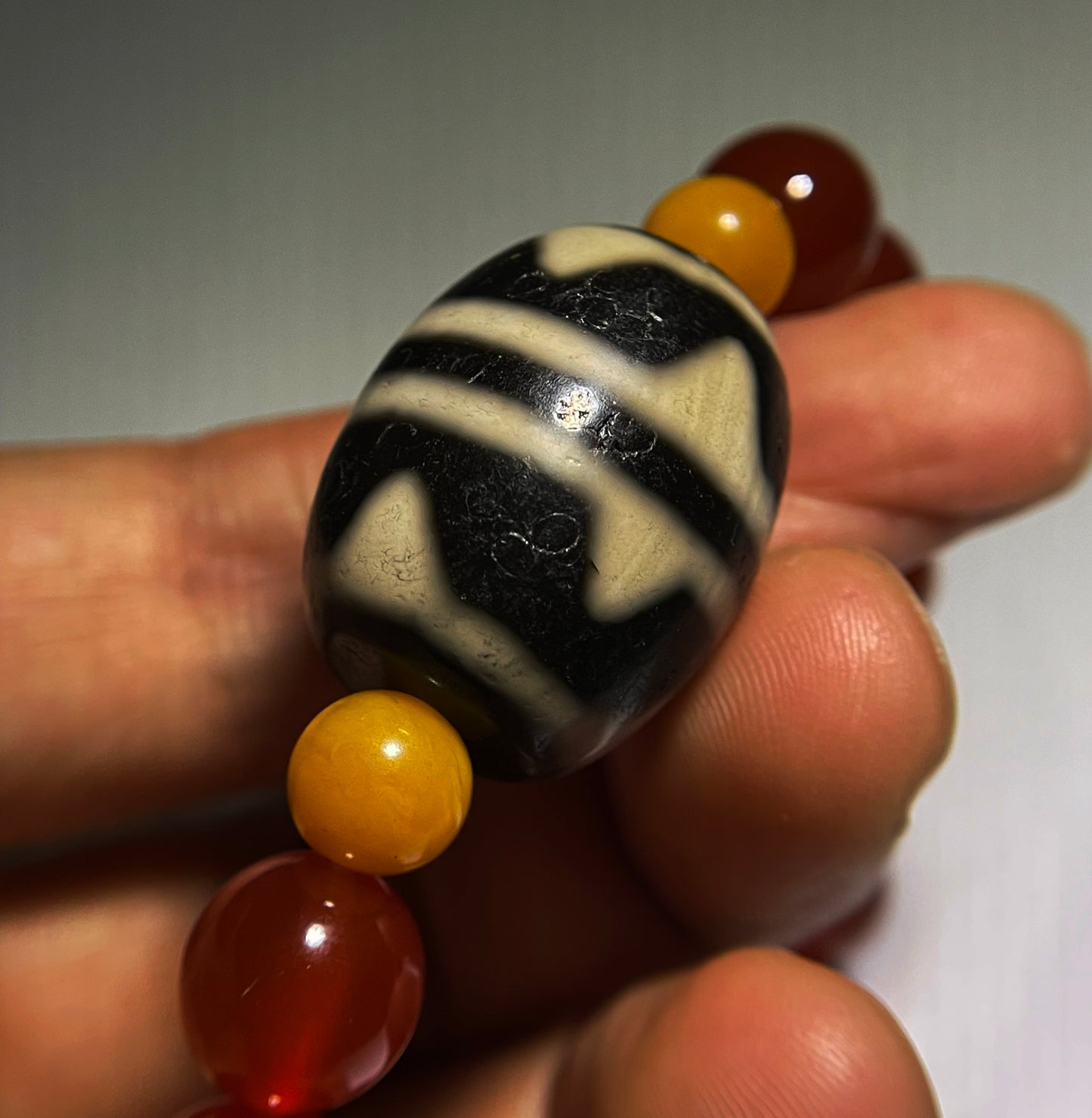 Real Tibetan Ancient Water Wave Dzi Bead Amulet Himalayan Bracelet Pure Tiger Tooth Gzi Old Antique Agate ZigZag Talisman
