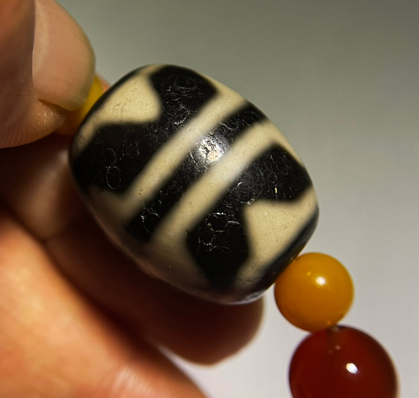 Real Tibetan Ancient Water Wave Dzi Bead Amulet Himalayan Bracelet Pure Tiger Tooth Gzi Old Antique Agate ZigZag Talisman