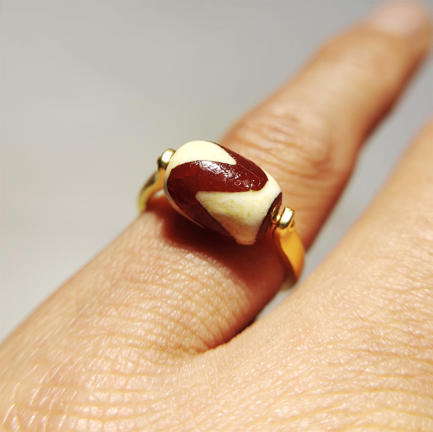 Real Tibetan Ancient Water Wave Dzi Bead Ring Amulet Himalaya Tiger Tooth Pure Gzi Genuine Old Antique Agate Talisman Bracelet