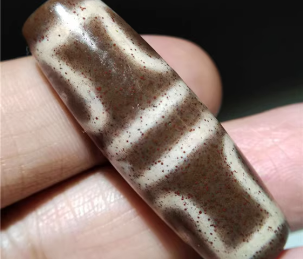 Real Tibetan Guru Rinpoche Dzi Bead Pendant Amulet Old Ancient Pure Himalayan Real Cinnabar Bloodspots Agate Gzi