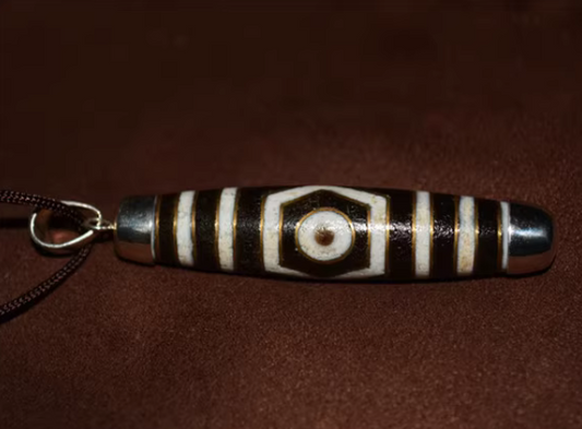 Real Tibetan Old Ancient Three Eyes Dzi Bead Pendant Amulet Himalaya Gold Antique Genuine Agate 3 Eyed Pure Gzi Talisman