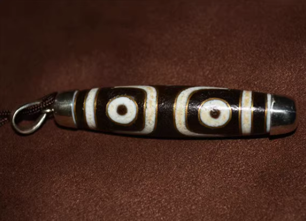 Real Tibetan Old Ancient Three Eyes Dzi Bead Pendant Amulet Himalaya Gold Antique Genuine Agate 3 Eyed Pure Gzi Talisman