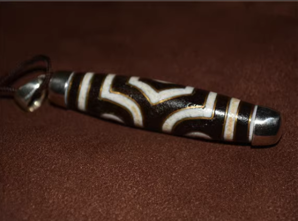 Real Tibetan Old Ancient Three Eyes Dzi Bead Pendant Amulet Himalaya Gold Antique Genuine Agate 3 Eyed Pure Gzi Talisman