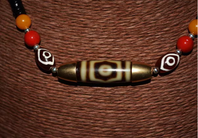 Real Tibetan Old Ancient Three Eyes Dzi Bead Pendant Amulet Himalayan Gold Antique Genuine Agate 3 Eyed Pure Authentic Gzi Talisman