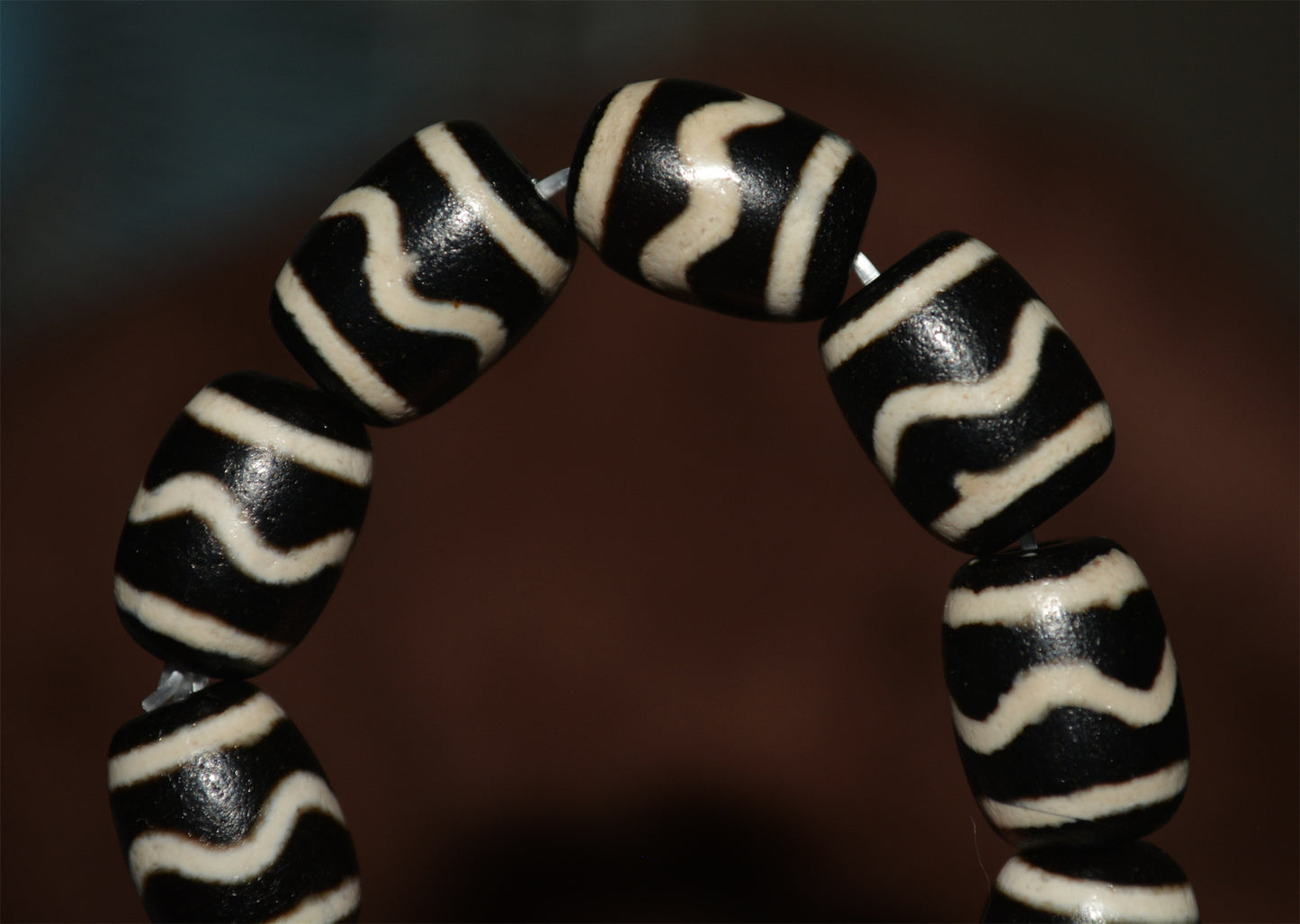 Real Tibetan Old Ancient Tiger Tooth Dzi Bead Bracelet Mala Amulet Water Wave Himalayas Pure Zigzag Gzi Talisman