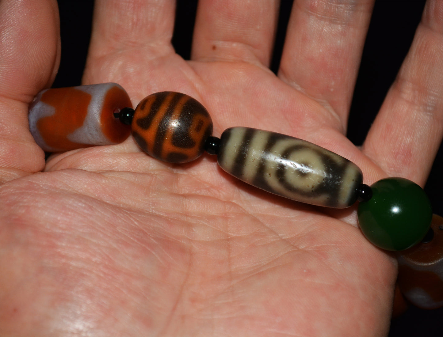 Real Himalaya Ancient Dzi Bead Bracelet Tiger Tooth Two Eyes Three Eyed Crystal Pema Raka Nanhong Agate Mala Prayer Beads