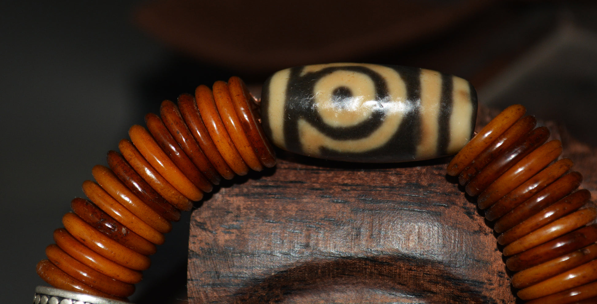 Real Tibetan Old Antique Kapala Bone Mala Prayer Beads Bracelet Rosary Himalayas Three Two Eyes Dzi Buddhism Worry Amulet