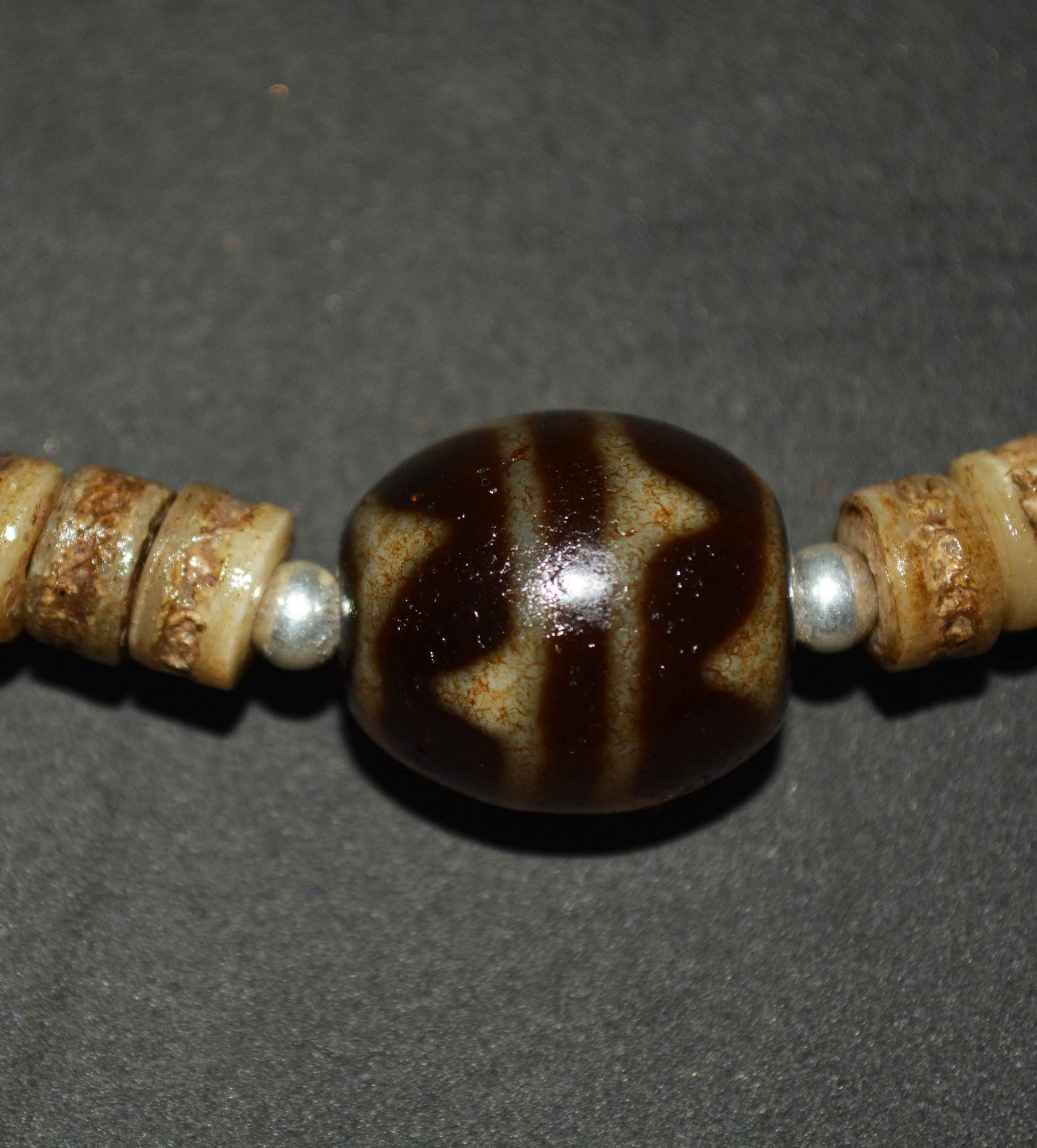 Real Tibetan Old Antique Kapala Bone Mala Prayer Beads Bracelet Rosary Himalayas Tiger Tooth Dzi Bead Worry Necklace Amulet