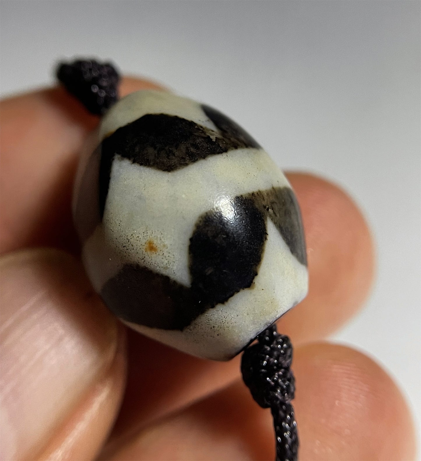Real Tibetan Tiger Tooth Dzi Bead Amulet Himalayan Old Ancient Pendant Agate Pure Water Wave Zigzag Gzi Antique Talisman Bracelet