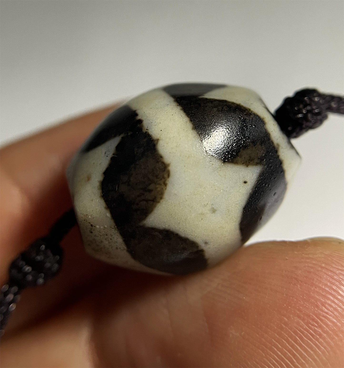 Real Tibetan Tiger Tooth Dzi Bead Amulet Himalayan Old Ancient Pendant Agate Pure Water Wave Zigzag Gzi Antique Talisman Bracelet