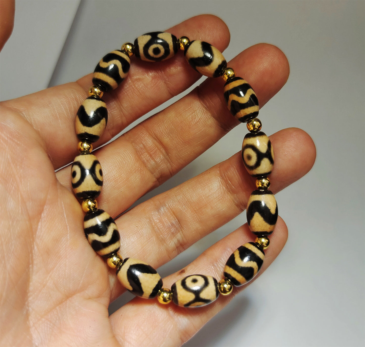 Real tibetan pure three eyes dzi bead bracelet amulet genuine old ancient himalaya agate tiger tooth water wave zigzag mala gzi pendant talisman