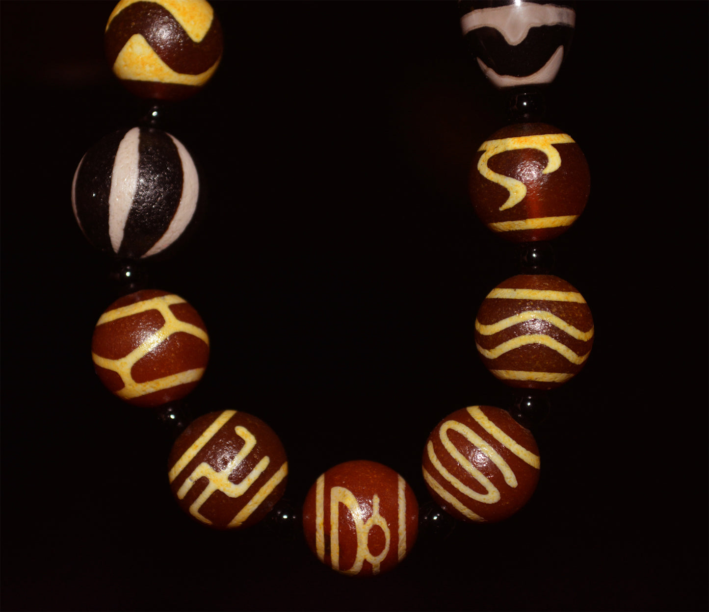 Real tibetan pure tiger tooth dzi bead amulet genuine old ancient himalaya agate garuda bird water wave green tara sakor namkor ruyi nectar bottle god of wealth gzi pendant talisman bracelet