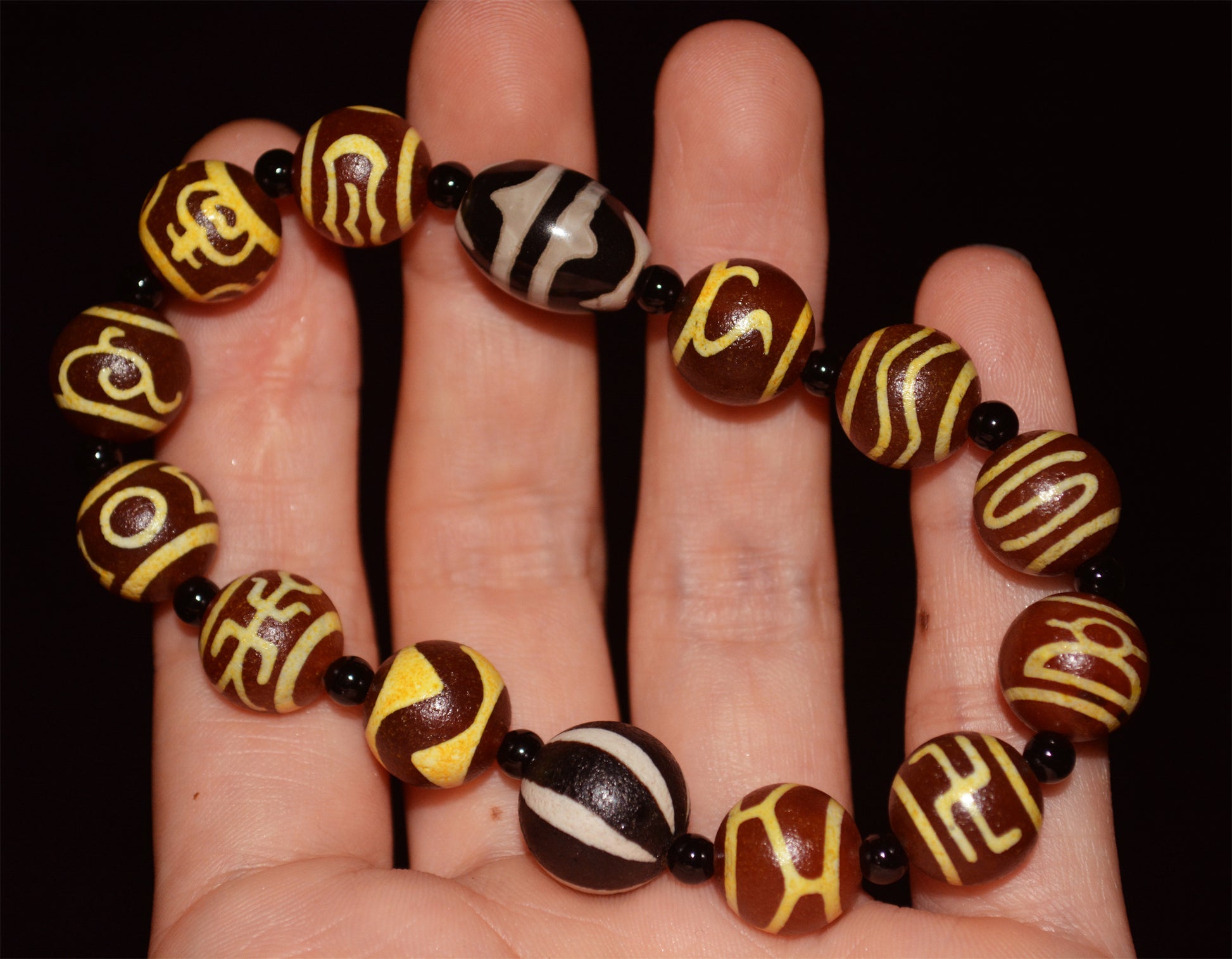 Real tibetan pure tiger tooth dzi bead amulet genuine old ancient himalaya agate garuda bird water wave green tara sakor namkor ruyi nectar bottle god of wealth gzi pendant talisman bracelet