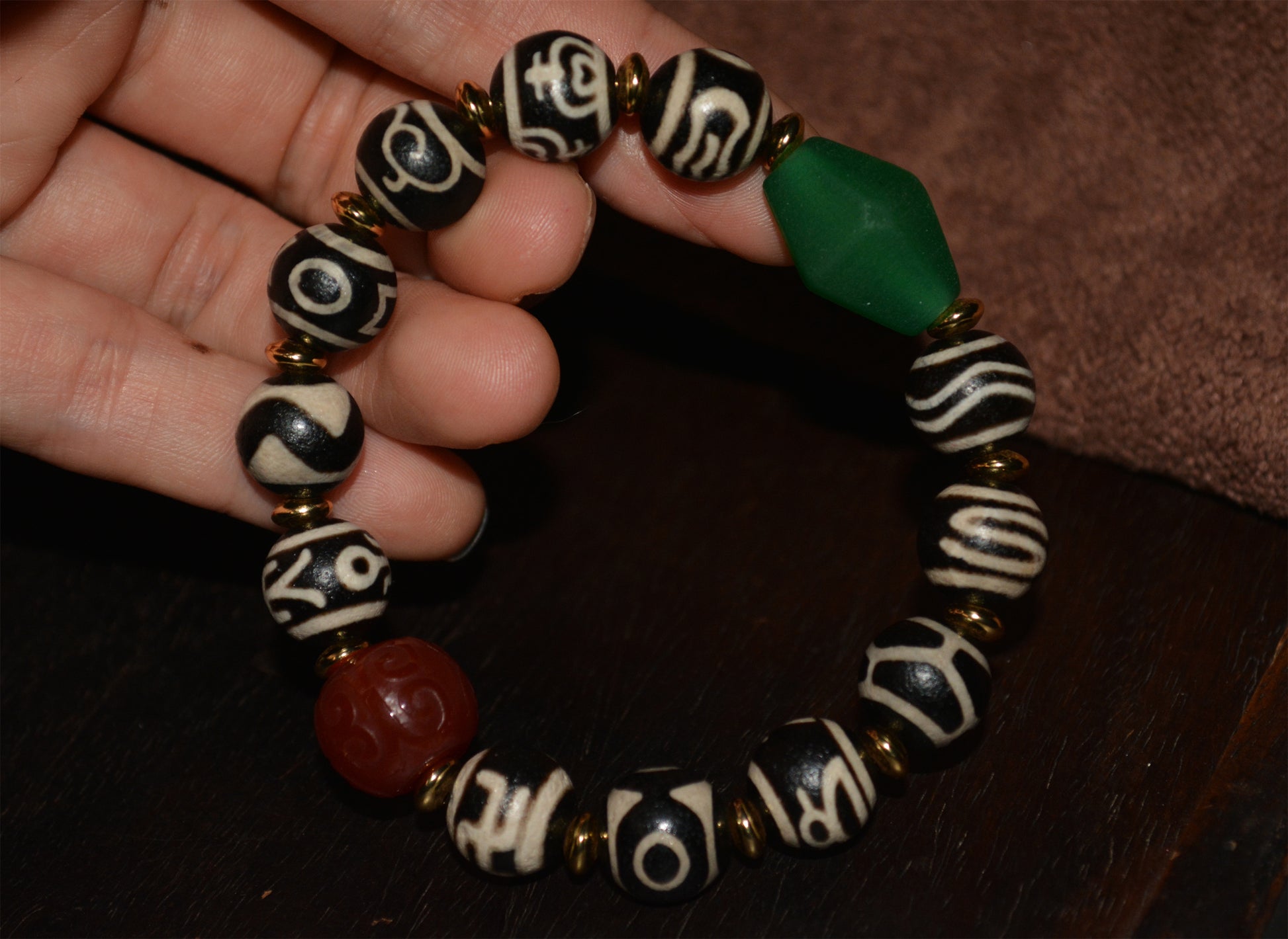 Real tibetan pure tiger tooth three eyes dzi bead amulet genuine old ancient himalaya agate garuda bird water wave green tara sakor namkor ruyi nectar bottle god of wealth gzi pendant talisman bracelet