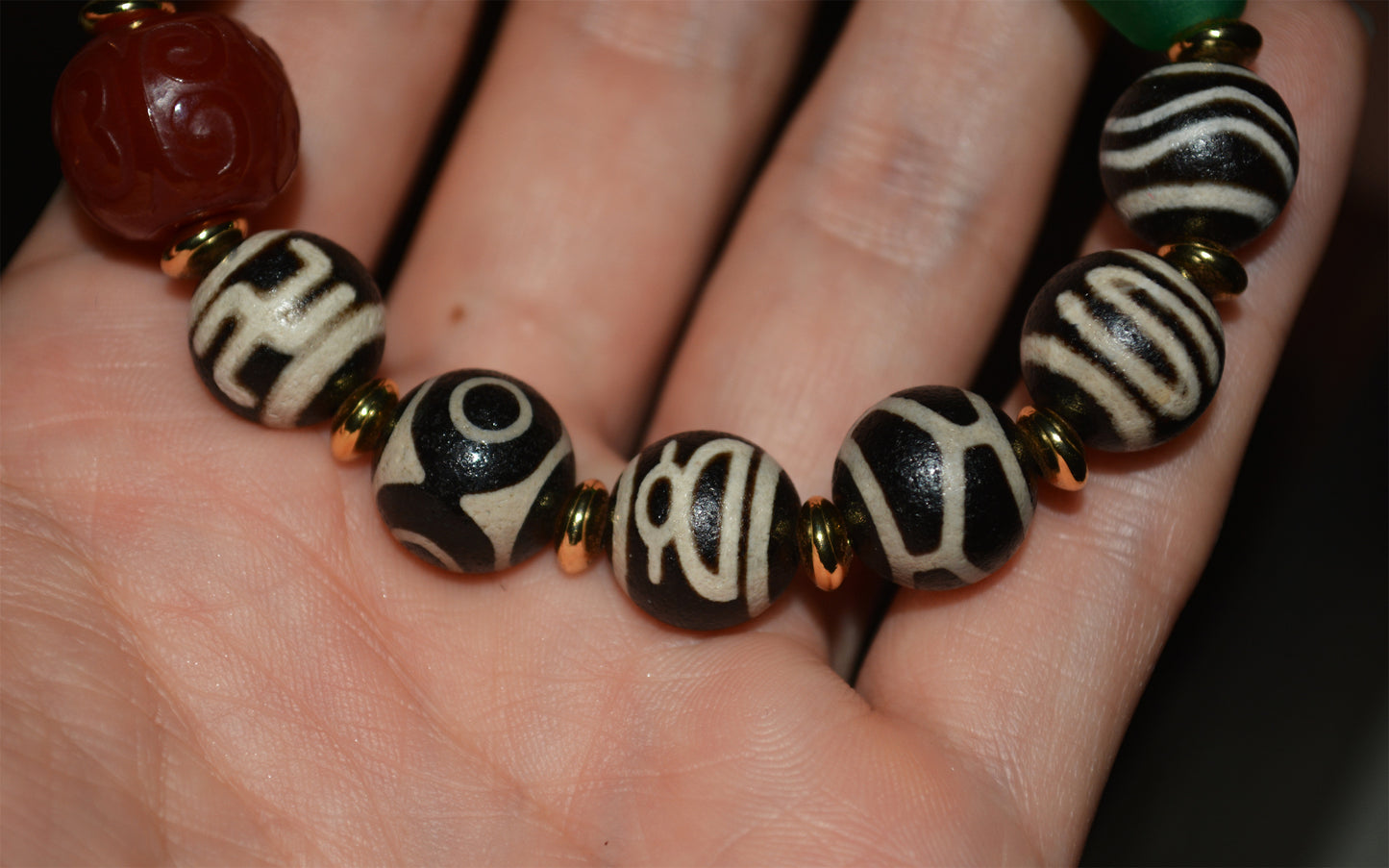 Real tibetan pure tiger tooth three eyes dzi bead amulet genuine old ancient himalaya agate garuda bird water wave green tara sakor namkor ruyi nectar bottle god of wealth gzi pendant talisman bracelet