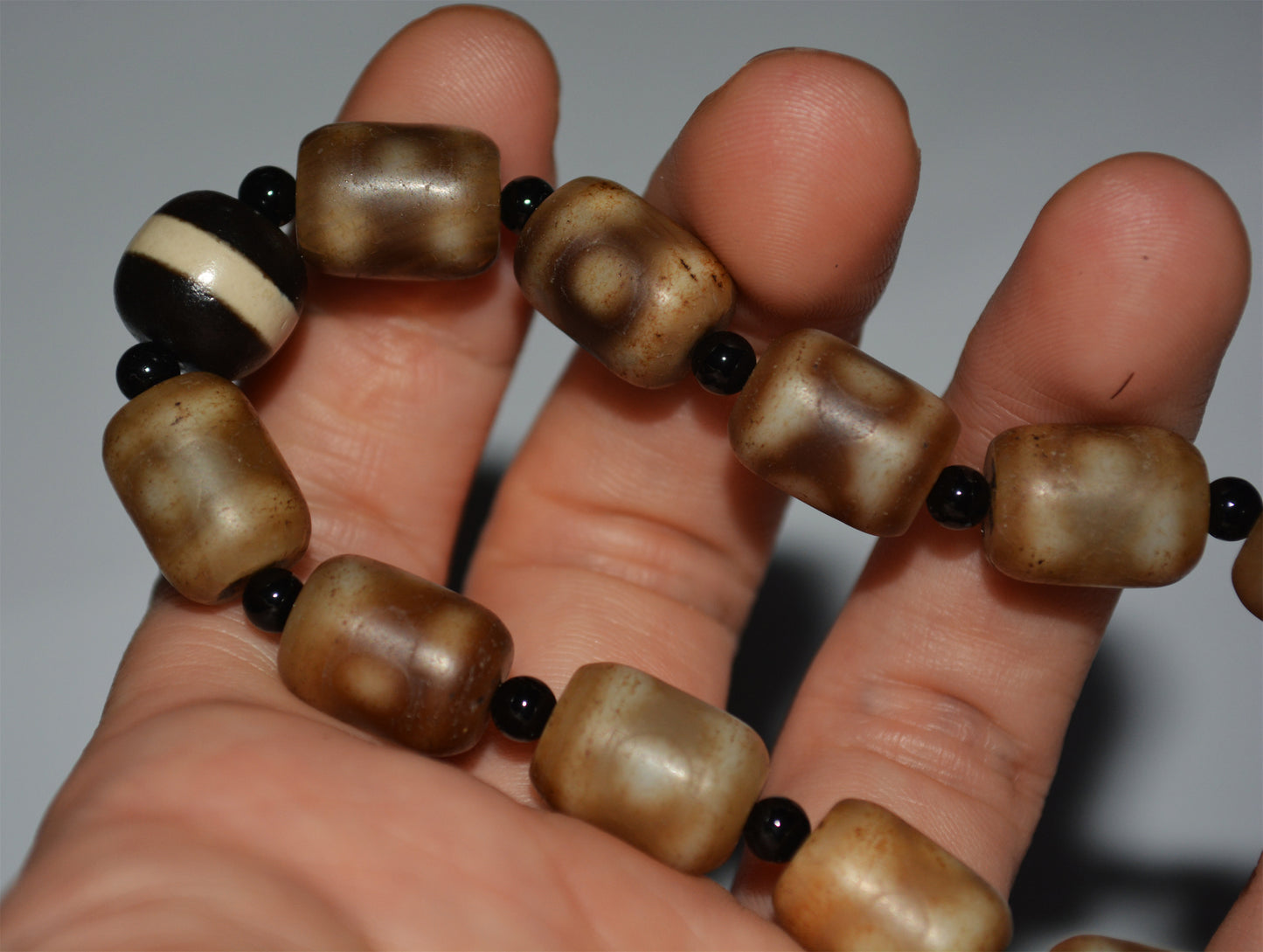Real tibetan three eyes dzi bead amulet genuine old ancient himalaya agate pure 3 gzi pendant talisman bracelet mala