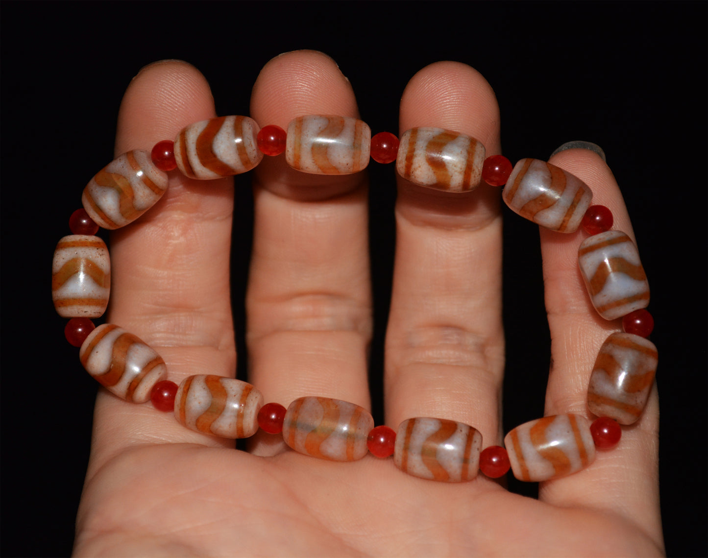 Real Tibetan Ancient Water Wave Tiger Tooth Dzi Bead Bracelet Amulet Mala Himalaya Agate Gzi Tibet Mala Prayer Beads Genuine