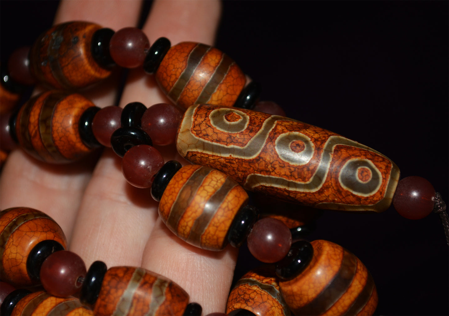 Tibetan Real Old Ancient Nine Eyes Dzi Bead Necklace Mala Prayer Beads Amulet Himalayan Agate Pure Gzi Pyu Striped
