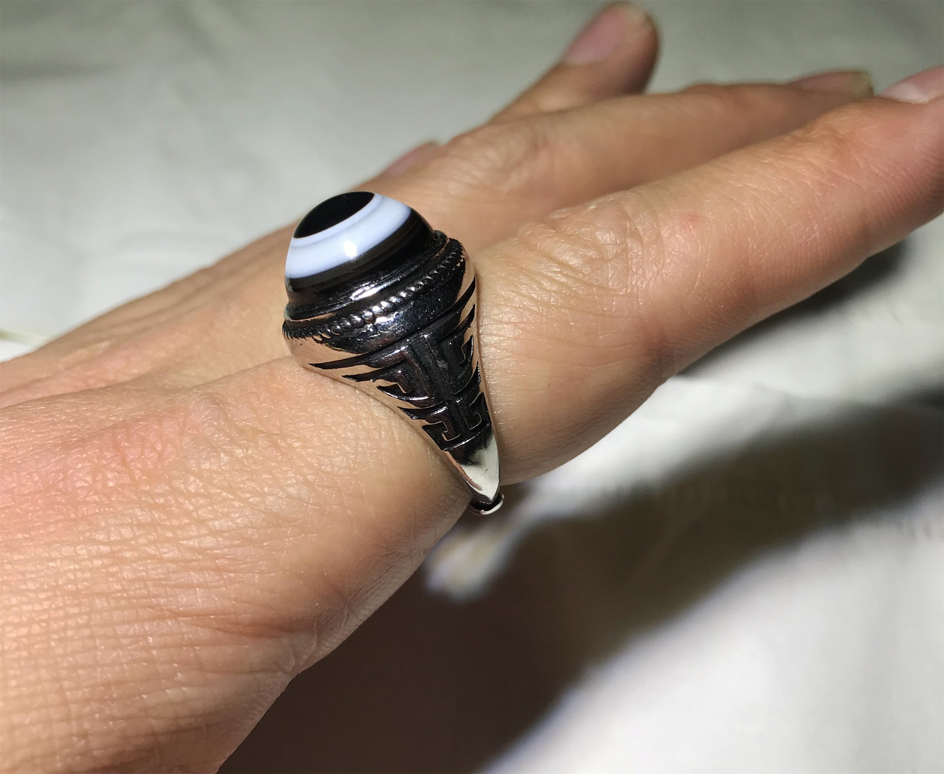 real himalaya antique lukmik eye dzi bead ring amulet genuine old luk mik banded agate one natural tibetan pyu gzi talisman