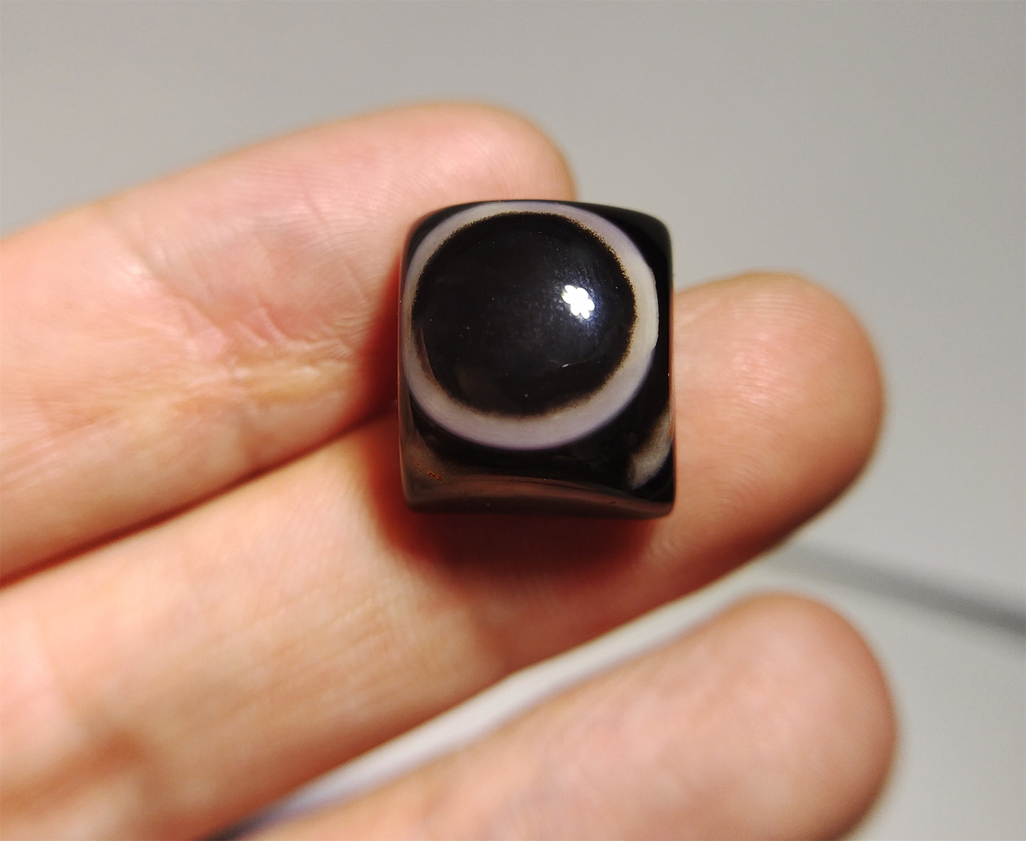 Real Tibetan Old Antique Luk Mik Dzi Bead Himalaya Horse Eye