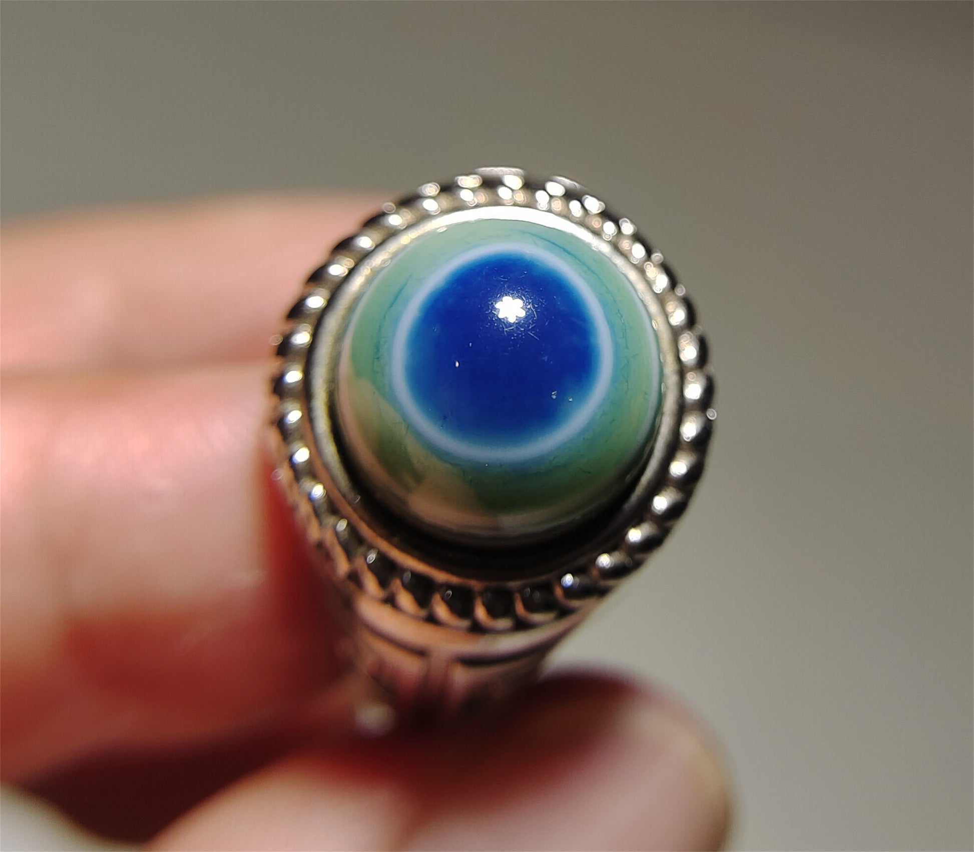 Tibetan Old Antique Luk Mik Dzi Bead Ring Himalaya Medicine Amulet Real LukMik Horse