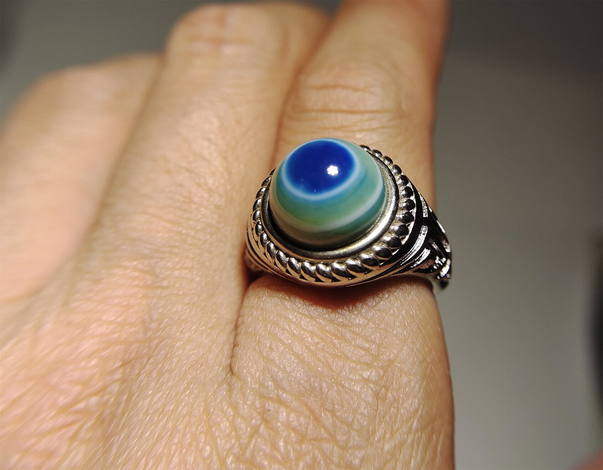 Tibetan Old Antique Luk Mik Dzi Bead Ring Himalaya Medicine Amulet Real LukMik Horse